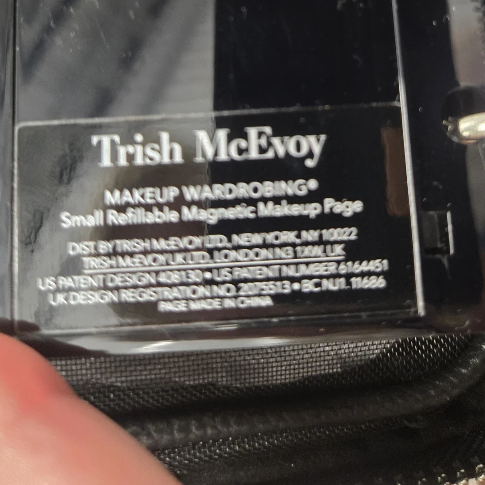 Trish McEvoy Classic Zip Makeup‎ Planner
